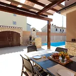 Beautiful Villa Magnifica With Private Pool In Pula