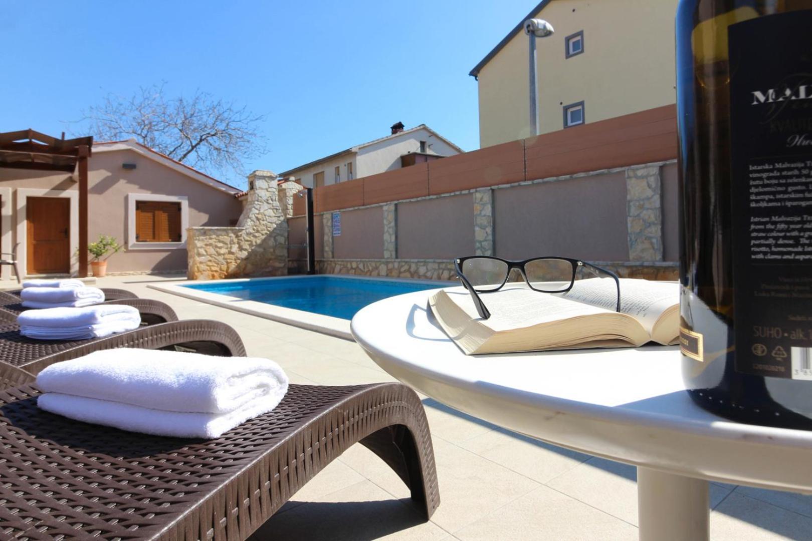 Beautiful Magnifica With Private Pool In * Pula